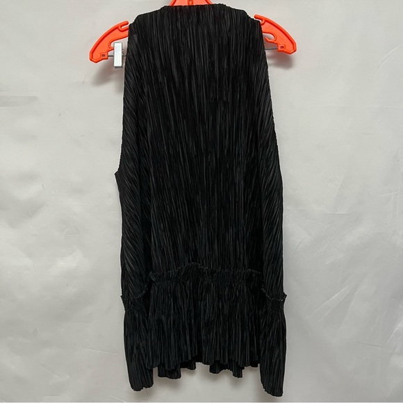 H&M black textured Blouse - ruffles - Picture 4 of 6